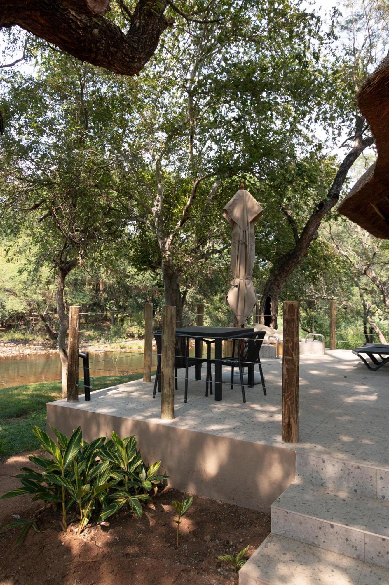 Mologa River Lodge Rust de Winter Luaran gambar