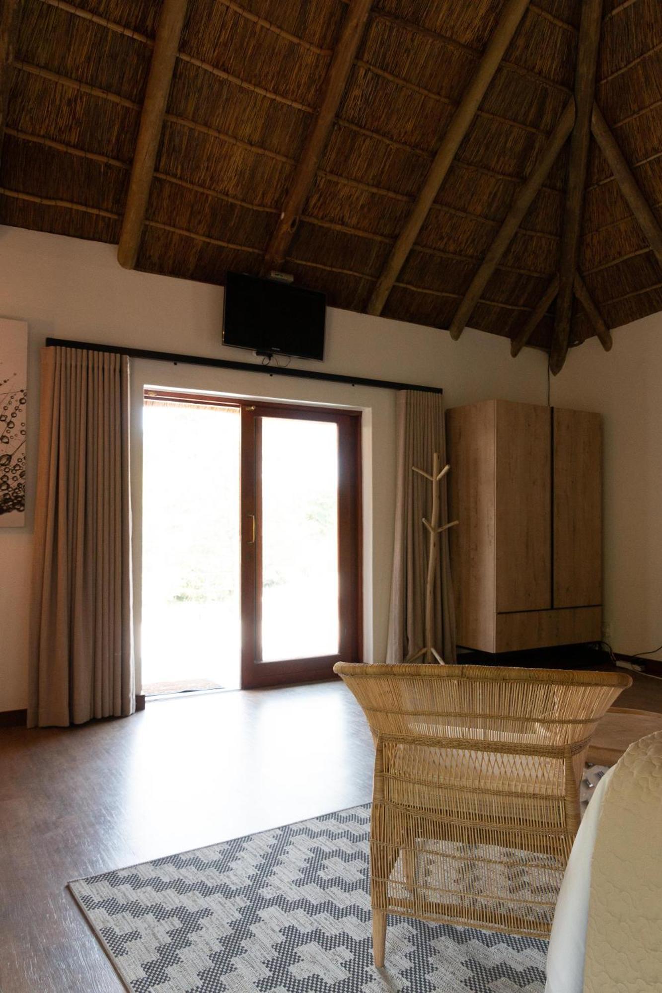 Mologa River Lodge Rust de Winter Luaran gambar